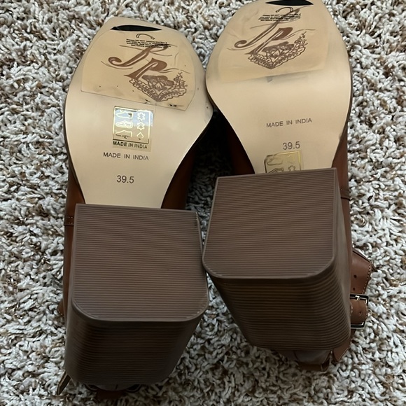 Free People Collection Brady Buckle Bootie, Size 39.5, Color Cognac NWT - Picture 7 of 9